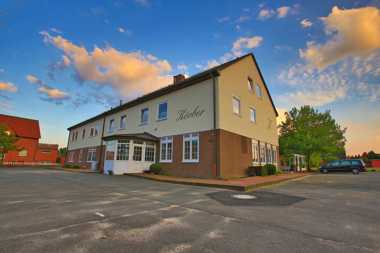 Hotel Restaurant Koerber Ґарбзен Екстер'єр фото